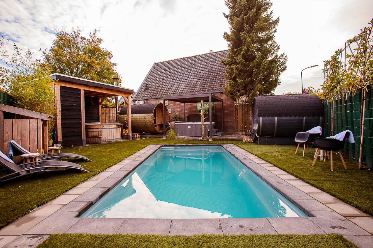 B B Huize Hooijer Bed & Breakfast Беекберген Екстериор снимка