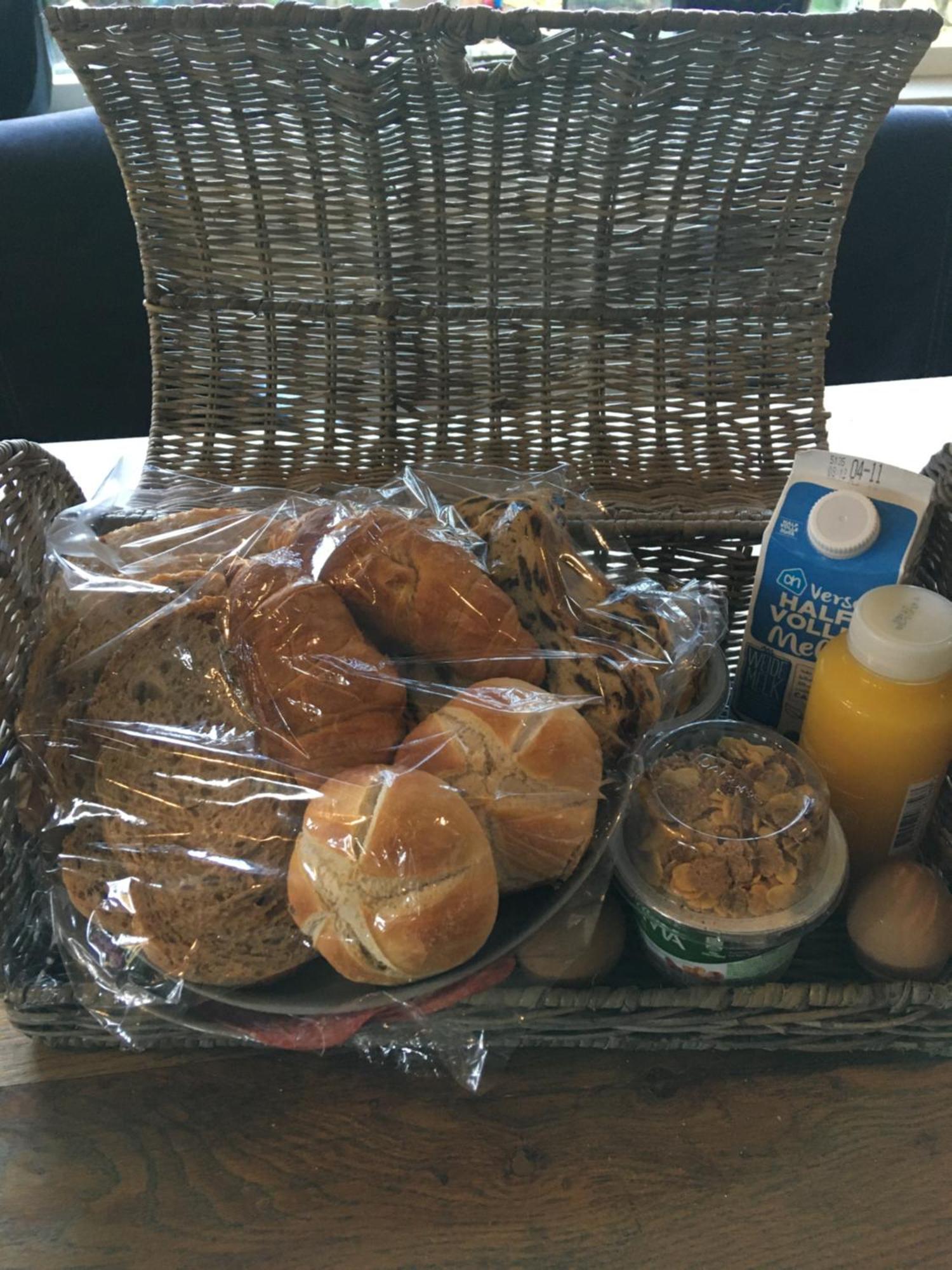 B B Huize Hooijer Bed & Breakfast Беекберген Екстериор снимка
